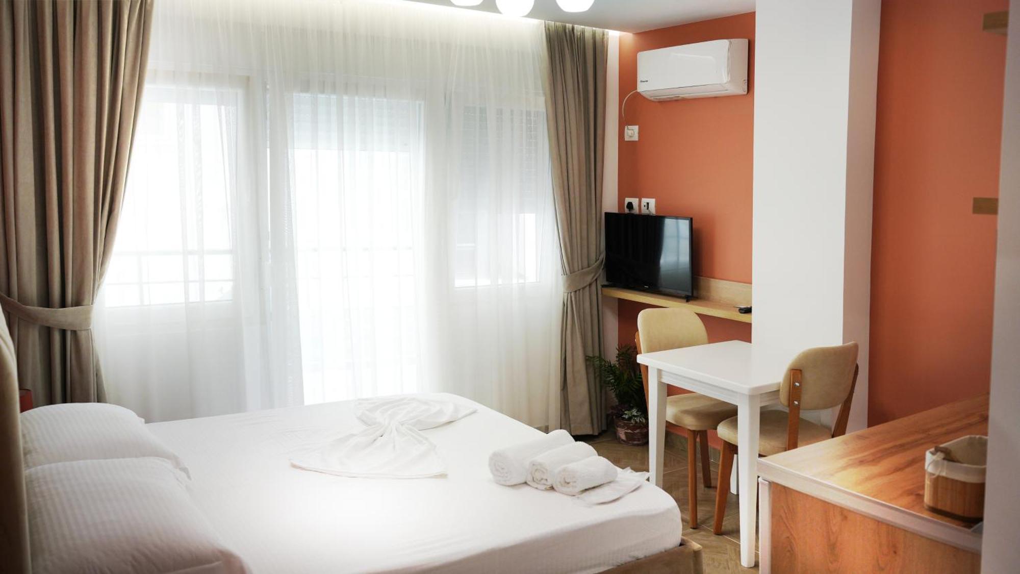 Hotel Luris Golem  Εξωτερικό φωτογραφία