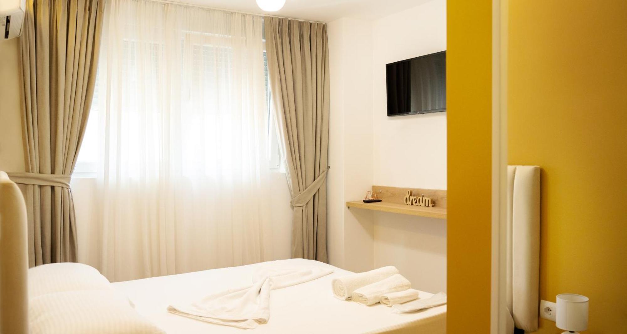 Hotel Luris Golem  Εξωτερικό φωτογραφία